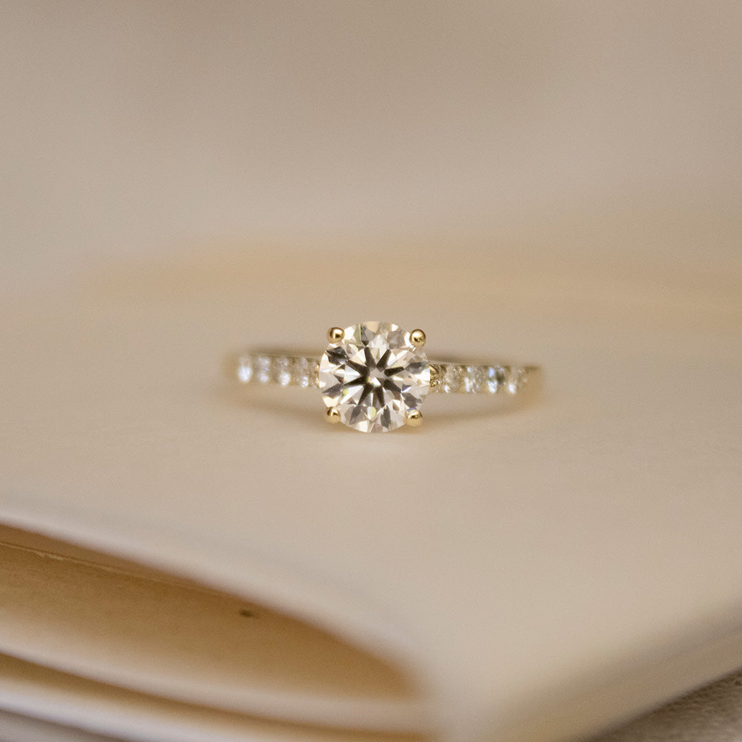 Anillo Abigail